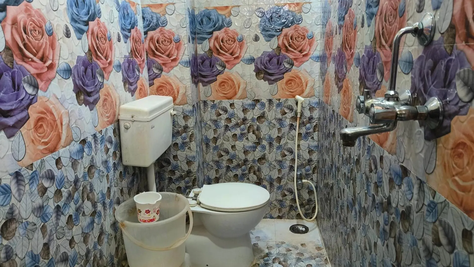 Hotel H M International Varanasi