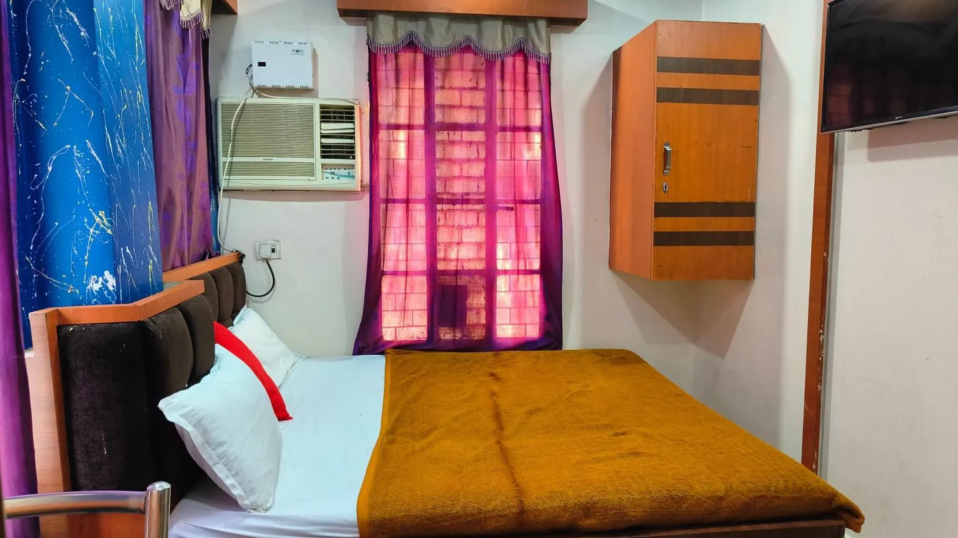 Hotel H M International Varanasi Indien