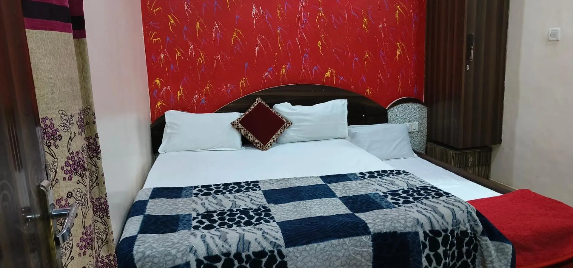 Hotel H M International Βαρανάσι