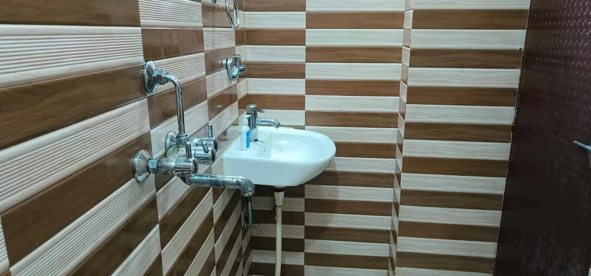 Hotel H M International Βαρανάσι